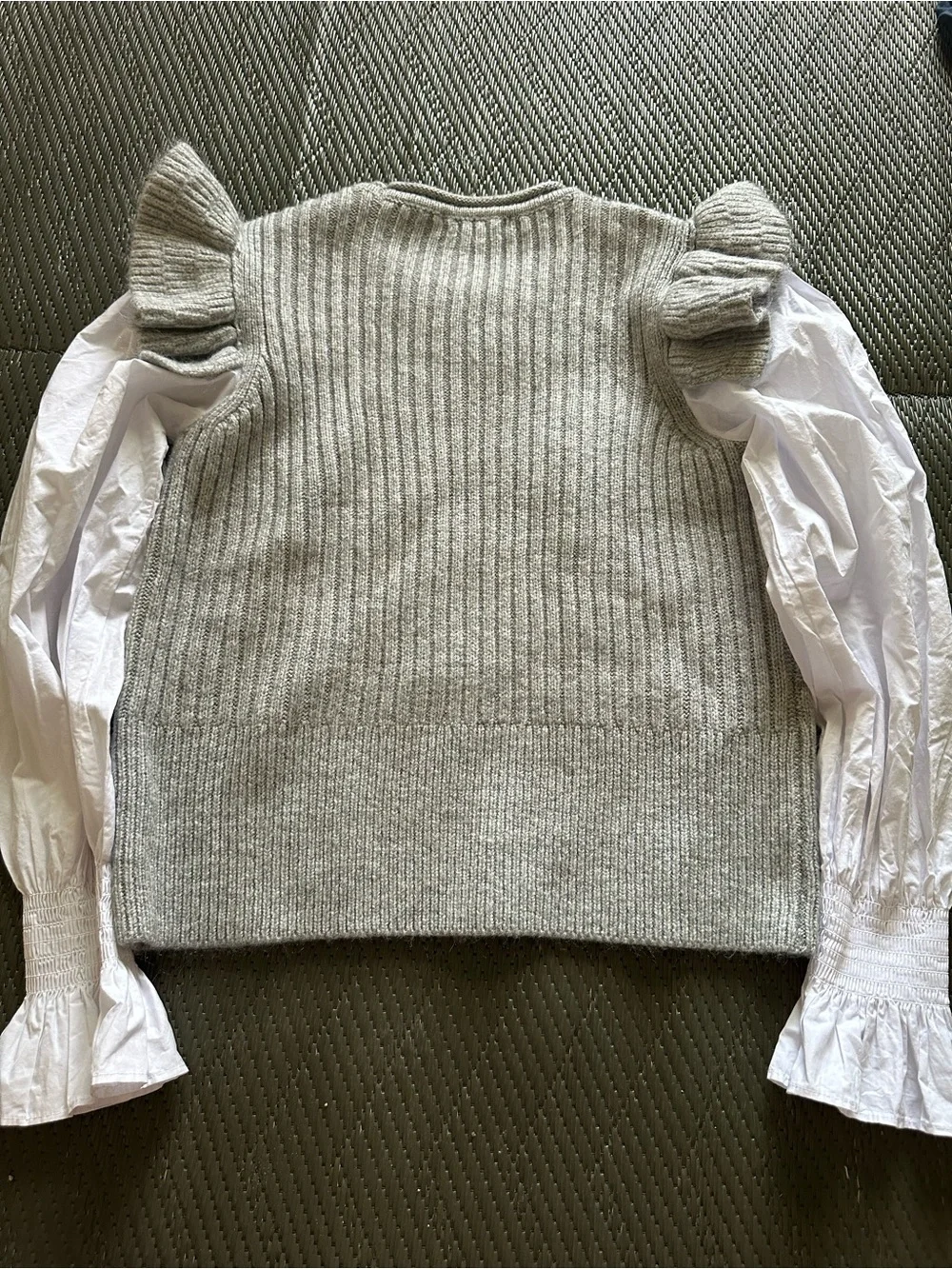 Design History Cable Knit Sweater Blouse Gray White Puff Sleeve Ruffle Cottage M